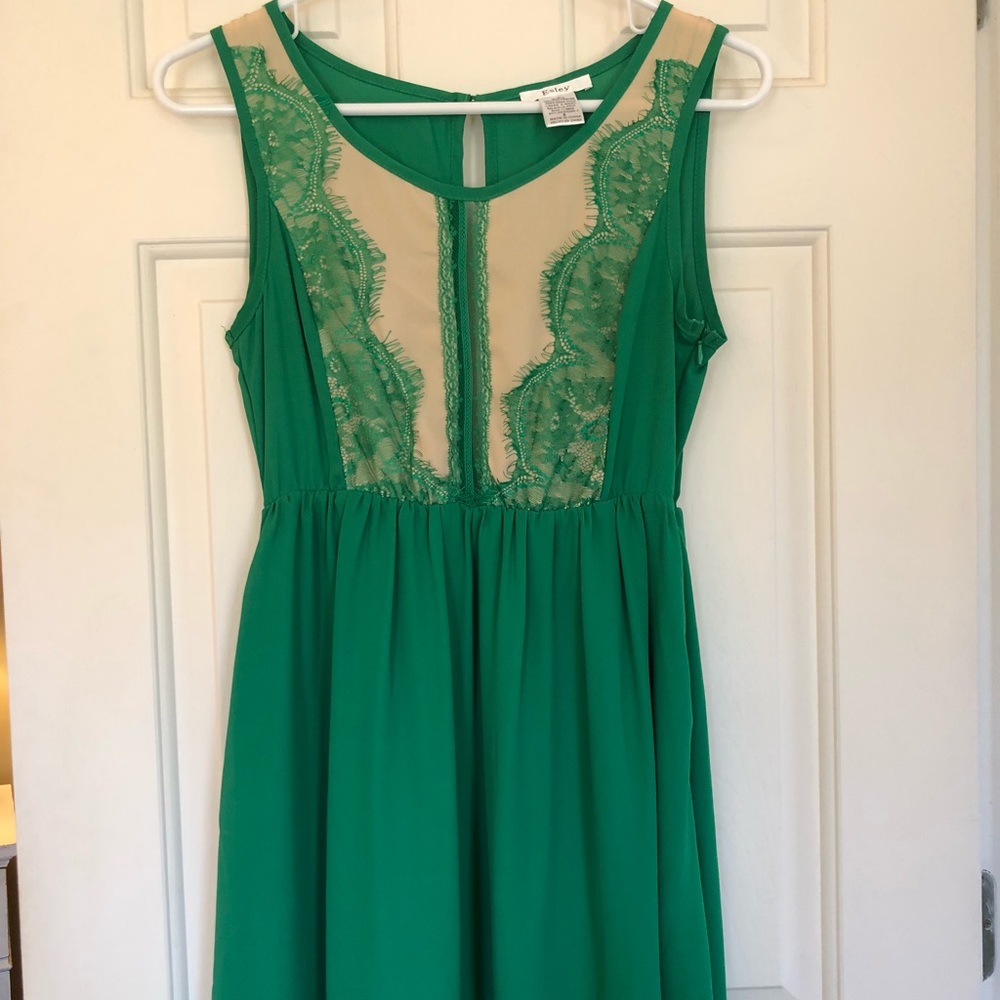 Sleeveless dress